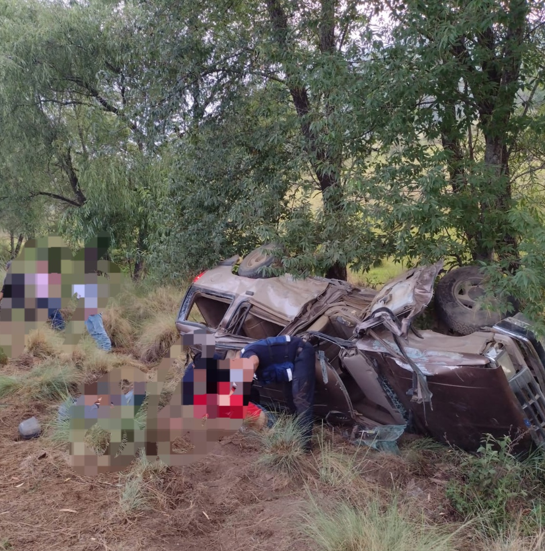 Accidente vial en carretera ocasiona víctima mortal y una persona herida.