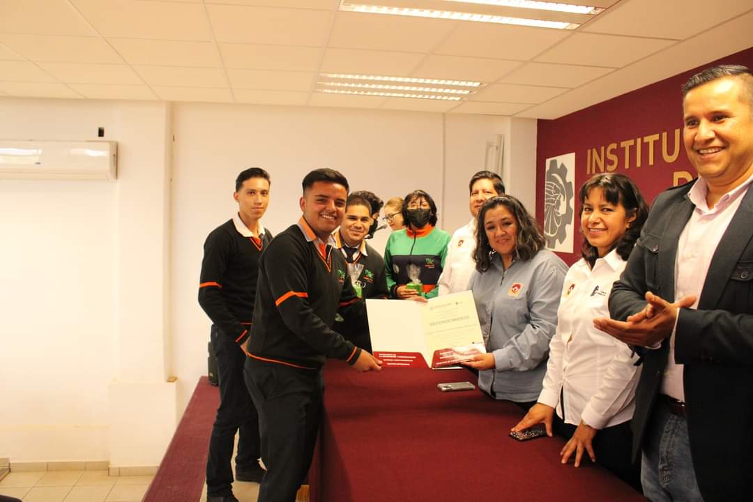 Ganan estudiantes del Cecytem Cd. Hidalgo primer lugar en Olimpiada del Conocimiento