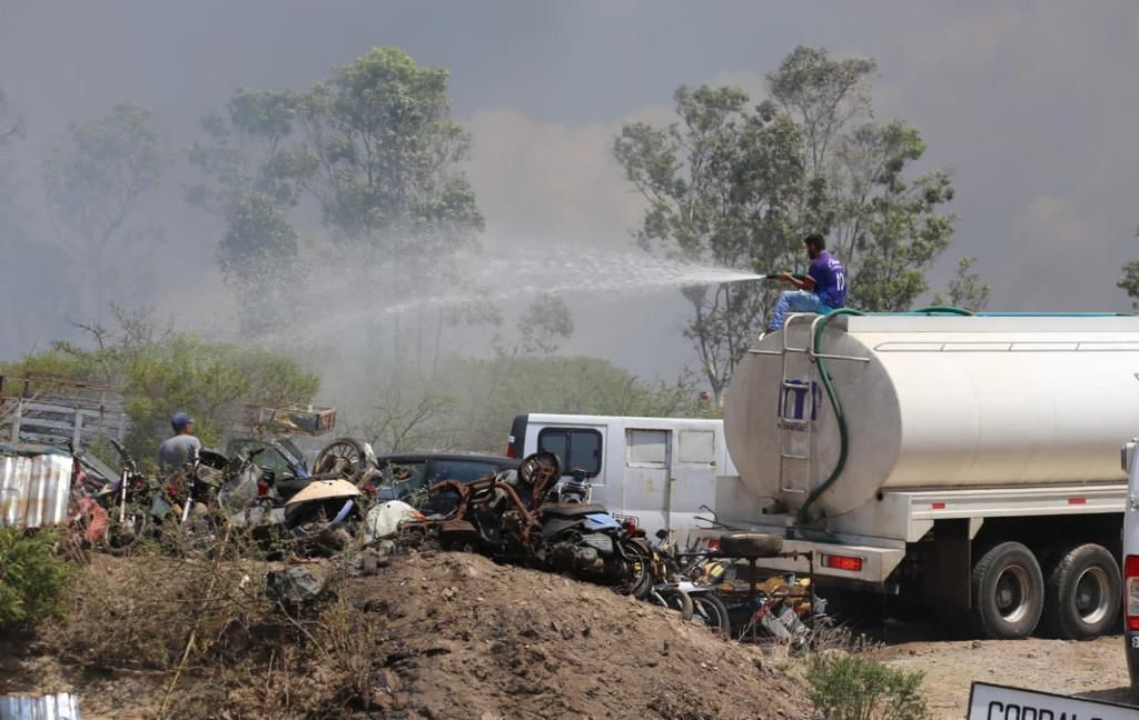 Controlado al 100% el incendio en corralón de la salida a Charo: SSP