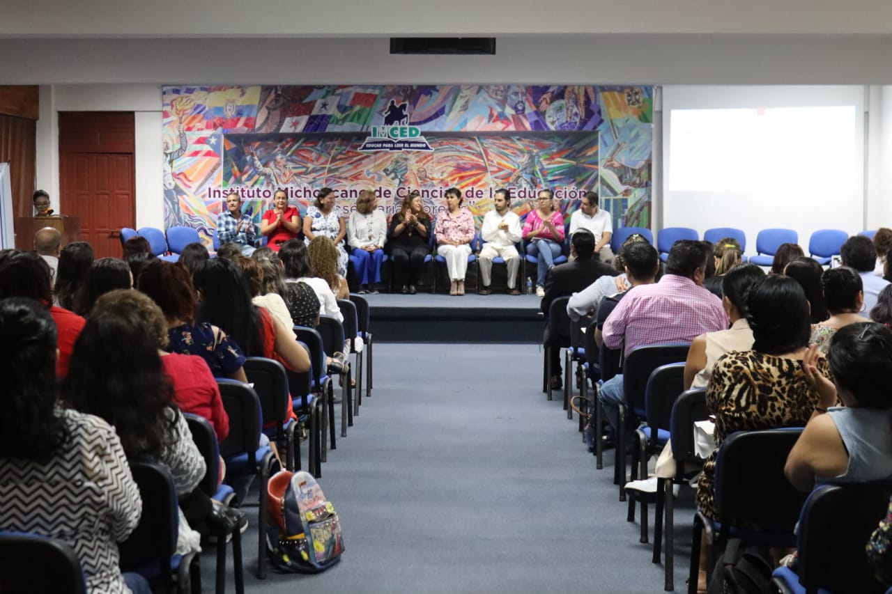 Impulsa SEE mejora en educación especial a través de mesa de diálogo.