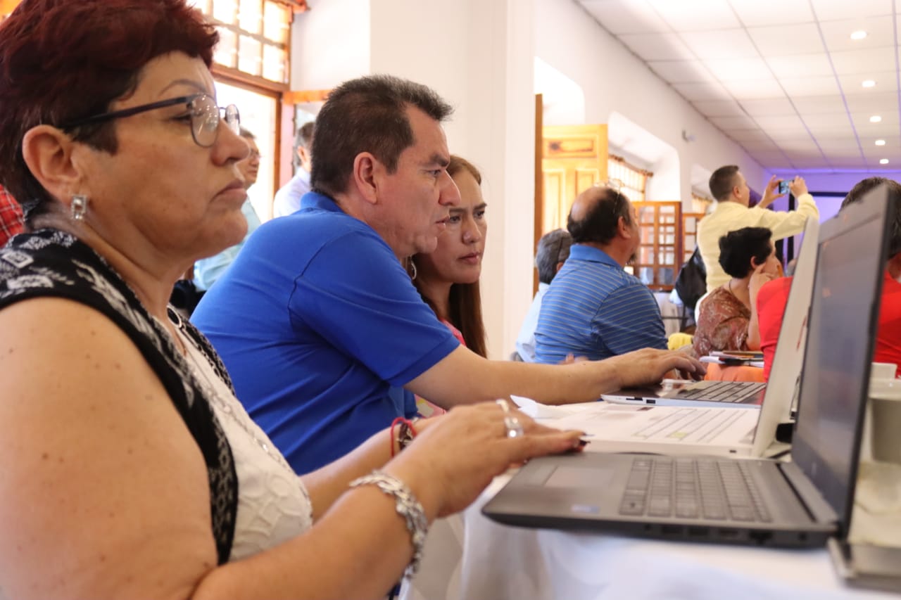 Encuentros pedagógicos reunieron a más de 500 docentes en esta semana: SEE.
