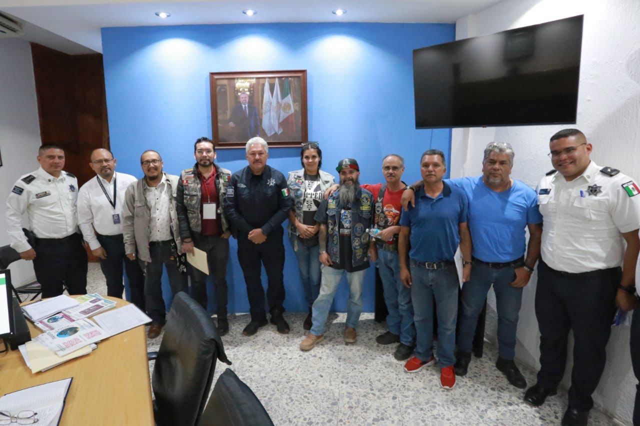 Tránsito del Estado colabora con transportistas y motociclistas para lograr una mejor cultura vial