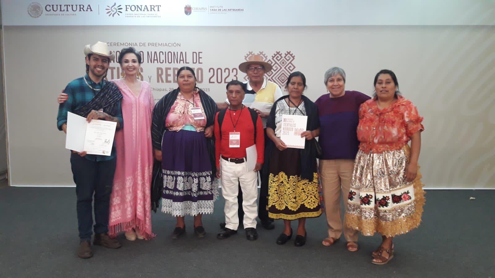 Michoacán gana 5 premios en Concurso Nacional de Textiles y Rebozo.
