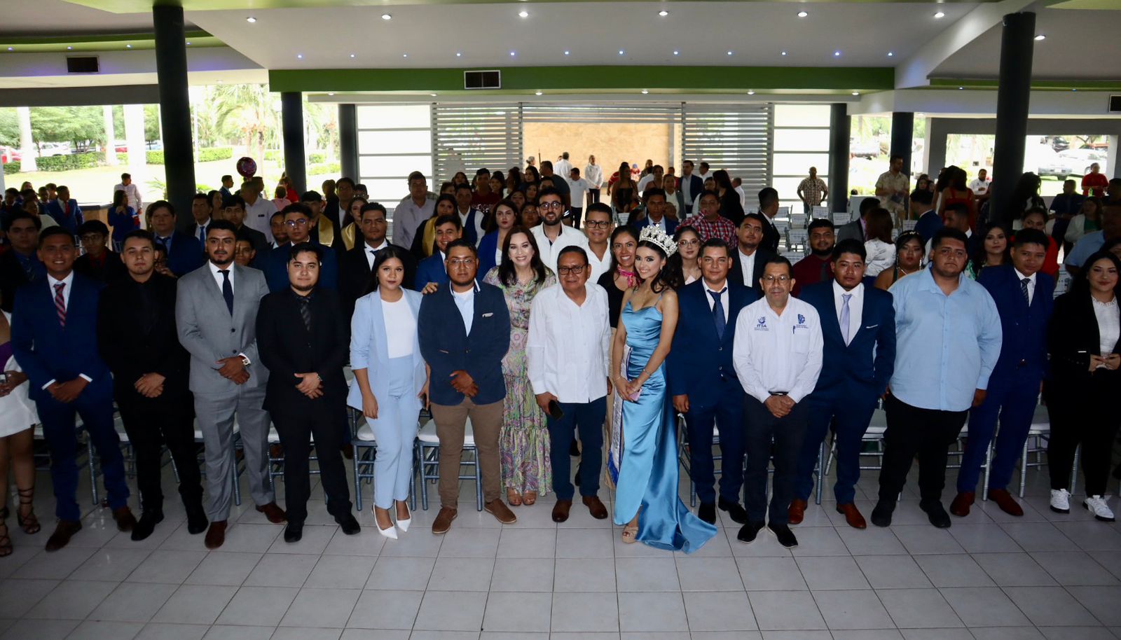 Egresan 156 nuevos profesionistas del Tecnológico de Apatzingán.