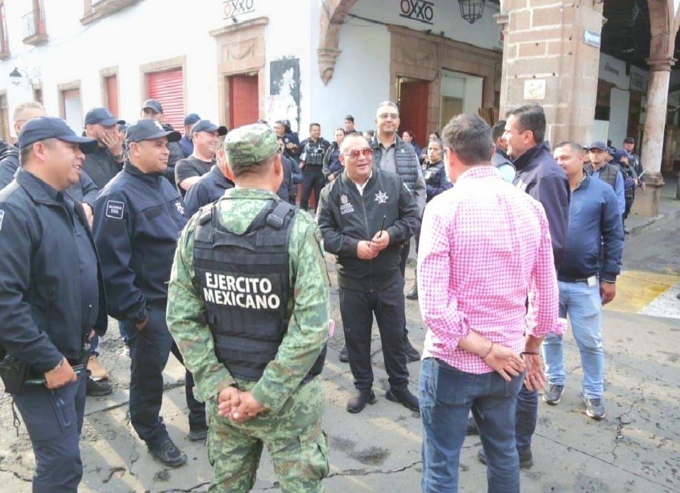 Con operativo interinstitucional se mantiene bajo control la vigilancia, en el mercado municipal de Pátzcuaro