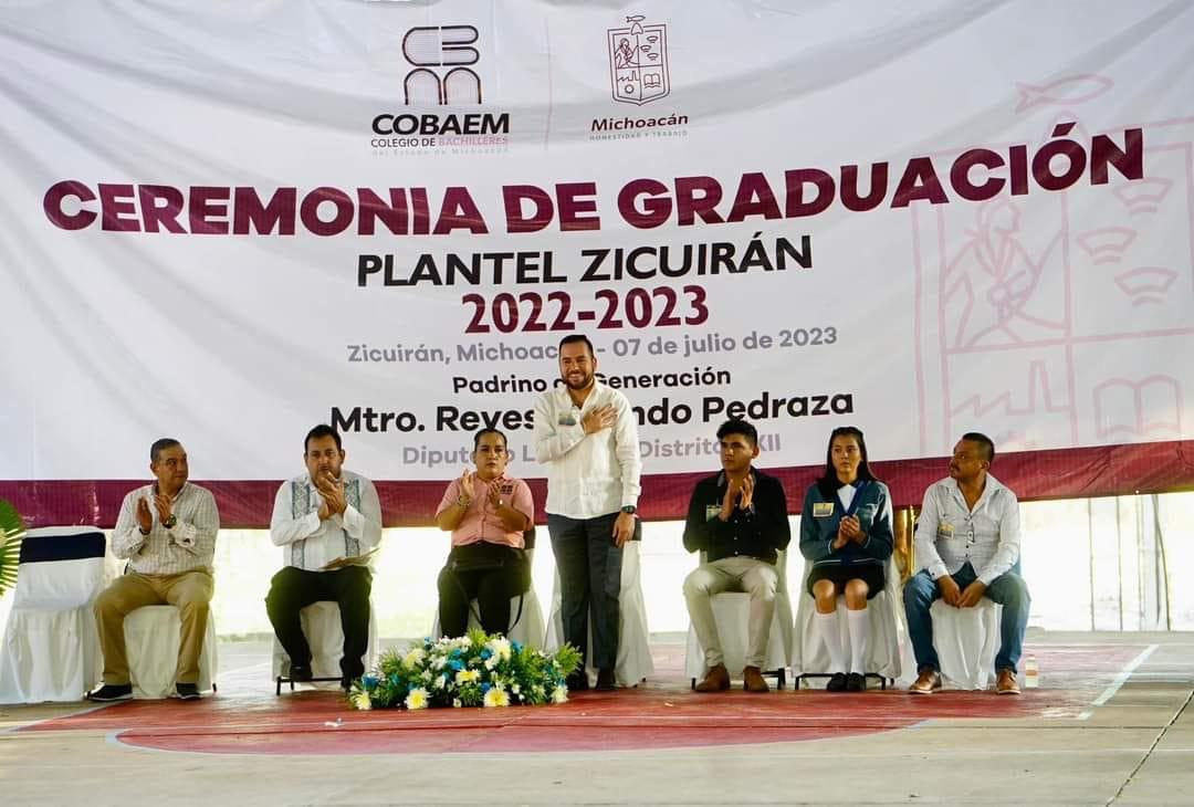 Llama Reyes Galindo a continuar con el impulso a la educación para generar mejores condiciones en Tierra Caliente