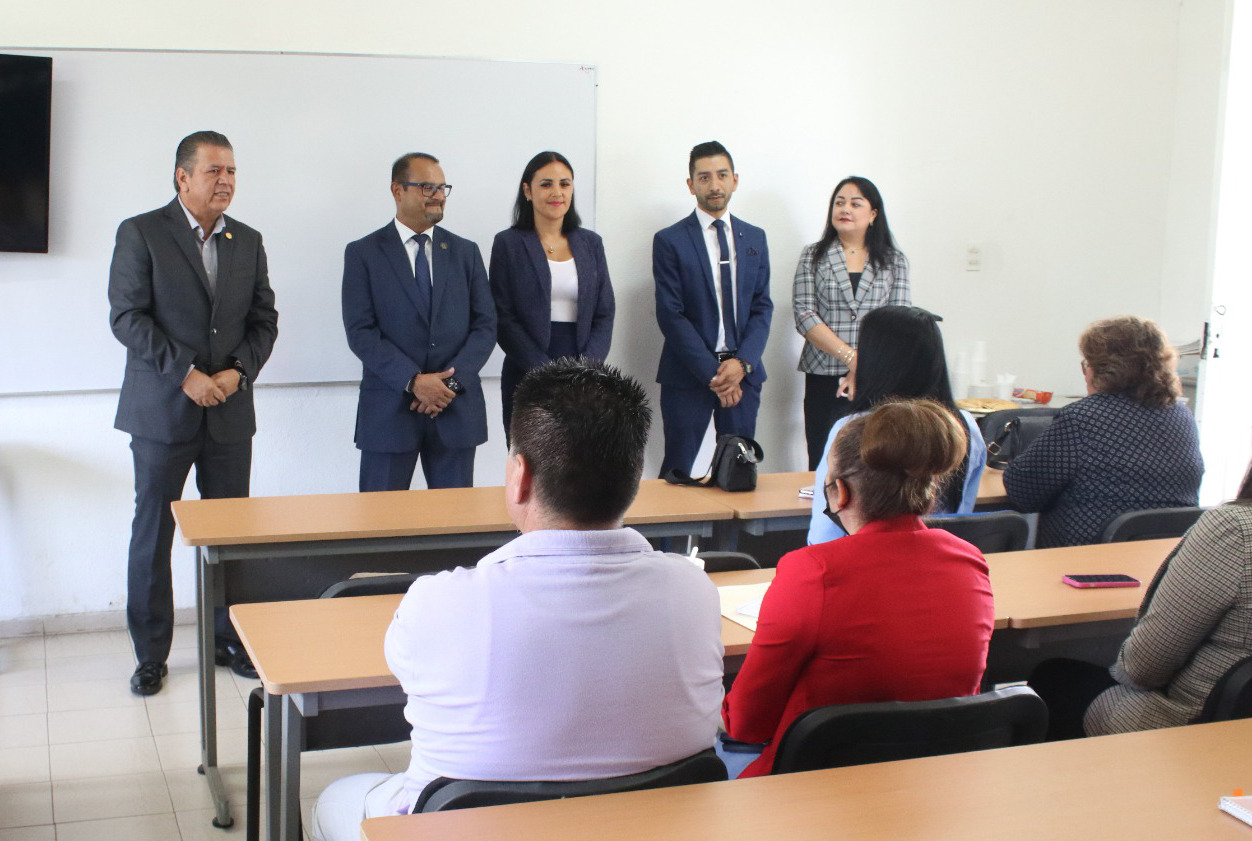Imparte Fiscalía General, capacitación para promover la Denuncia en Línea