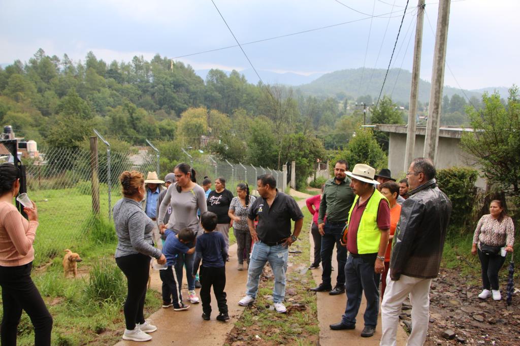 ​En gira de trabajo por las localidades de Rancho Alegre y Rosa del Maíz, José Luis Téllez conoció las necesidades de sus habitantes