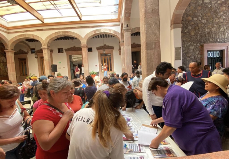 Apoyo a proyectos productivos de región Apatzingán con 33 mdp en créditos