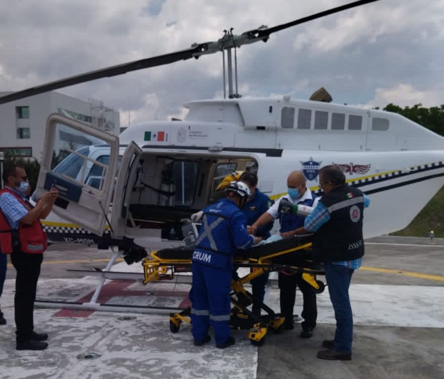 De Contepec a Morelia, SSP traslada a lactante con neumonía