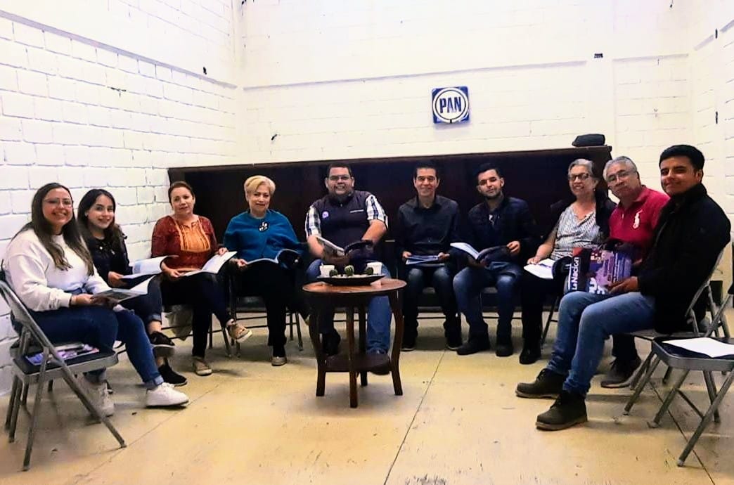 En el PAN se realizó la primera tertulia azul