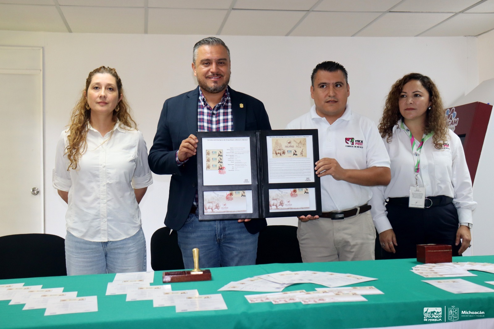 Cancelan estampilla del Zoológico de Chapultepec en el Parque Benito Juárez