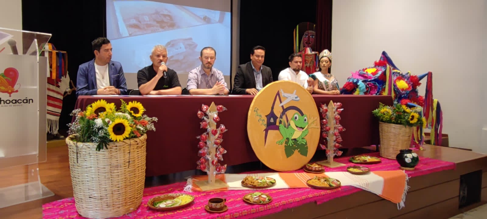 Saborea la rana en distintos platillos en la expo feria de Álvaro Obregón