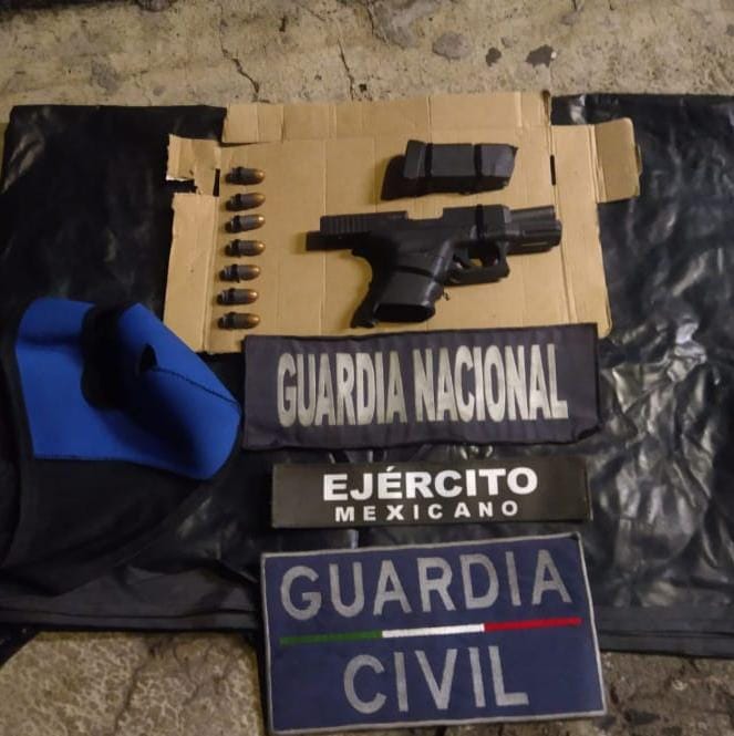 En patrullajes interinstitucionales detienen a uno con arma y motocicleta con reporte de robo