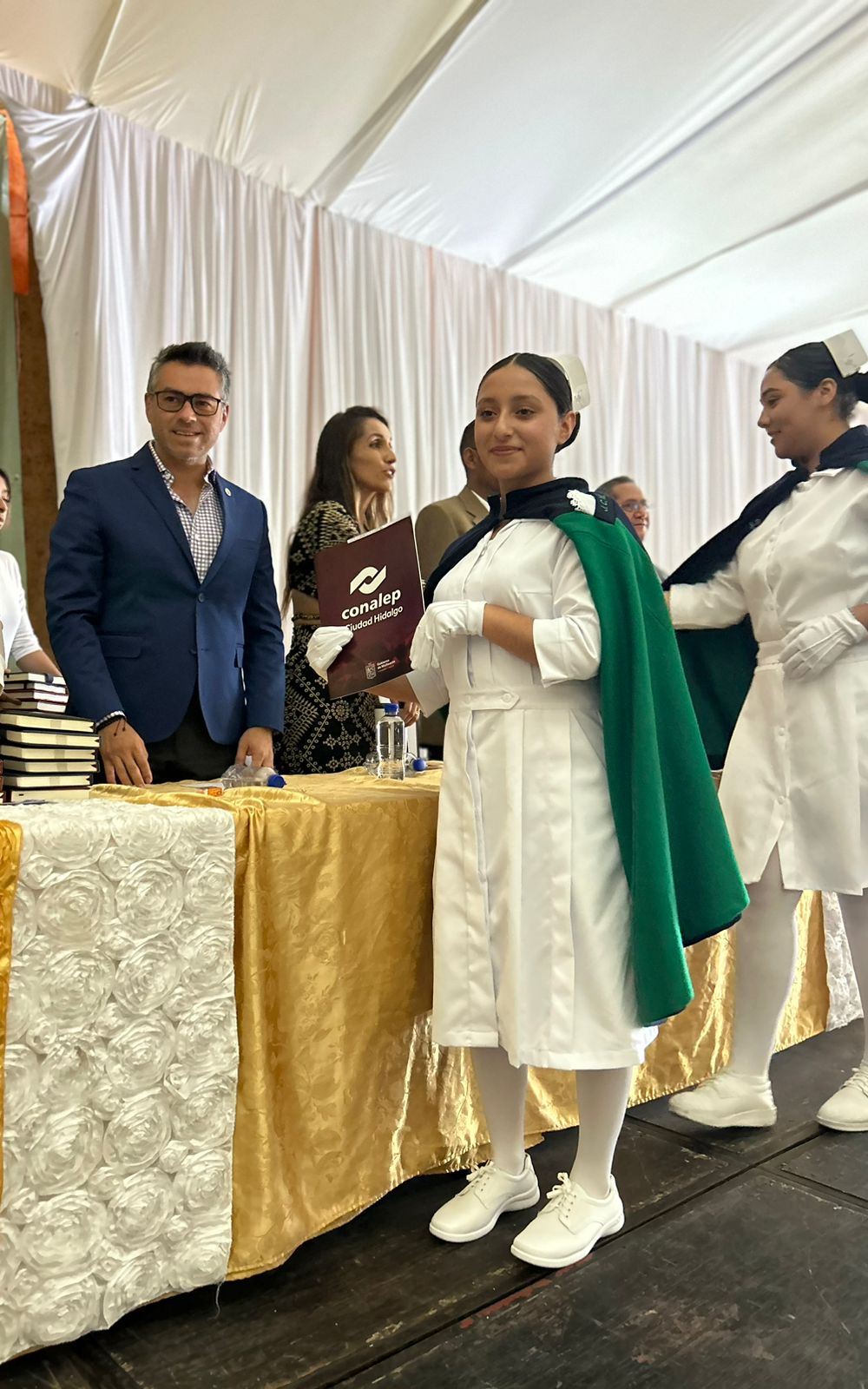 José Trinidad asistió a la ceremonia de Clausura del CONALEP