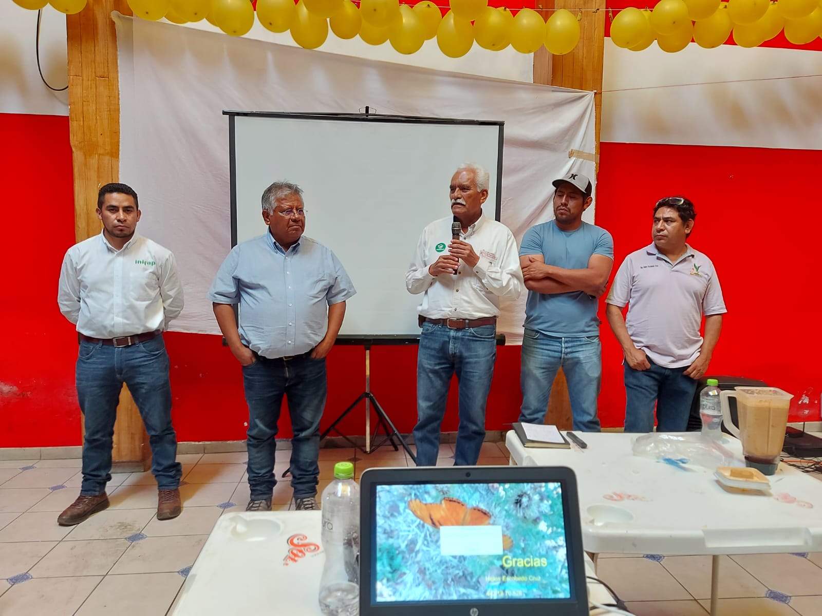 Va Sader por cambiar agroquímicos por insecticidas naturales