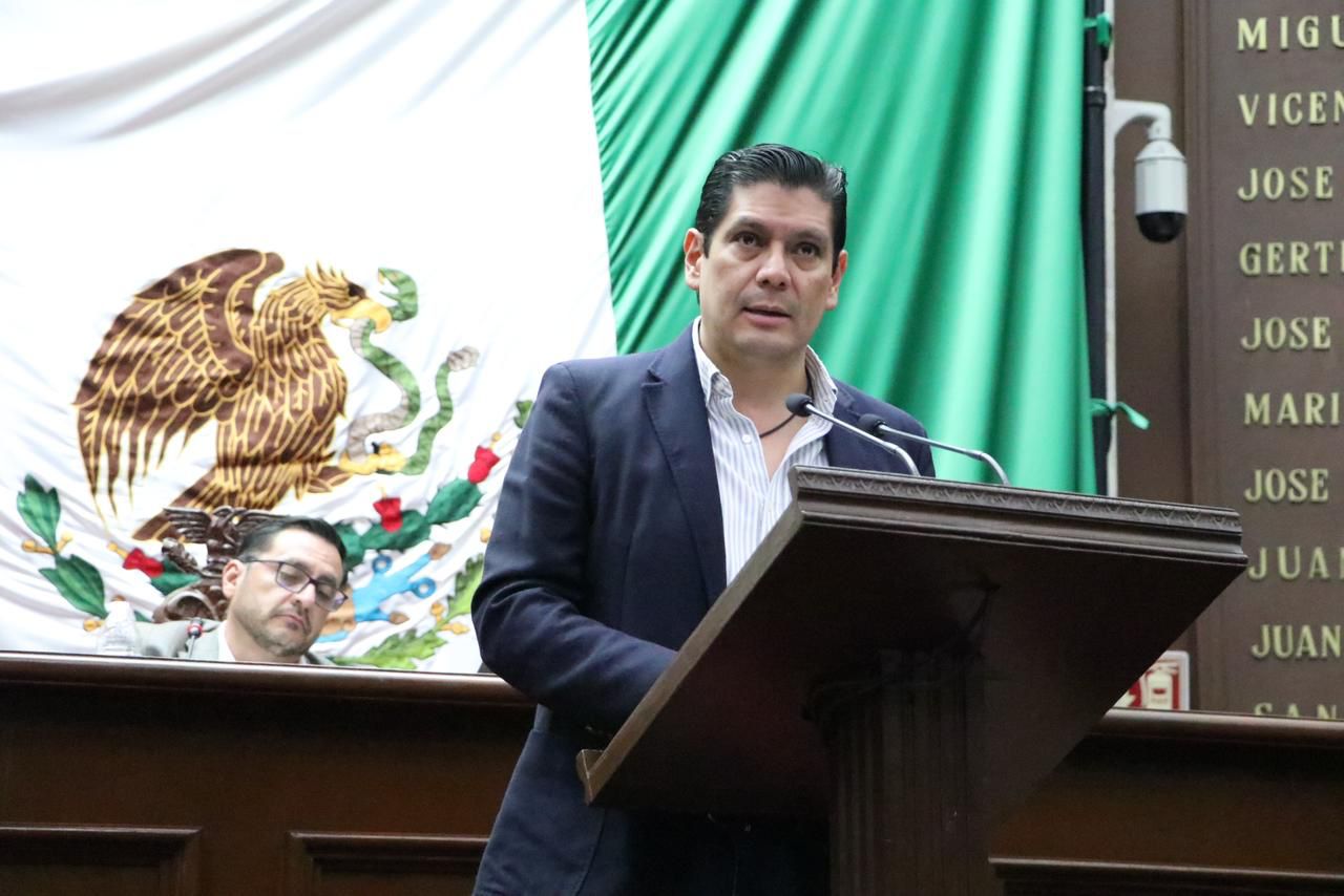Busca Ernesto Núñez declarar al medio ambiente, un derecho constitucional de interés superior