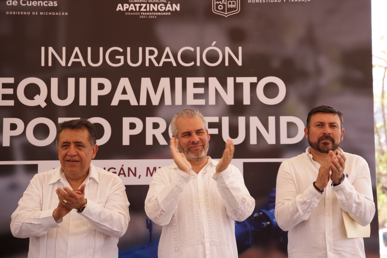 Apertura Bedolla pozo profundo en Apatzingán; beneficiados 10 mil habitantes.