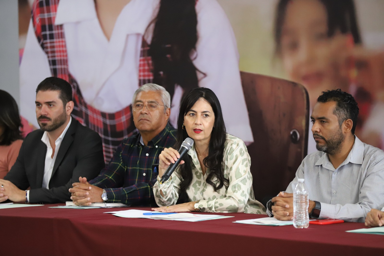 SEE fortalece educación básica en beneficio de 900 mil estudiantes.