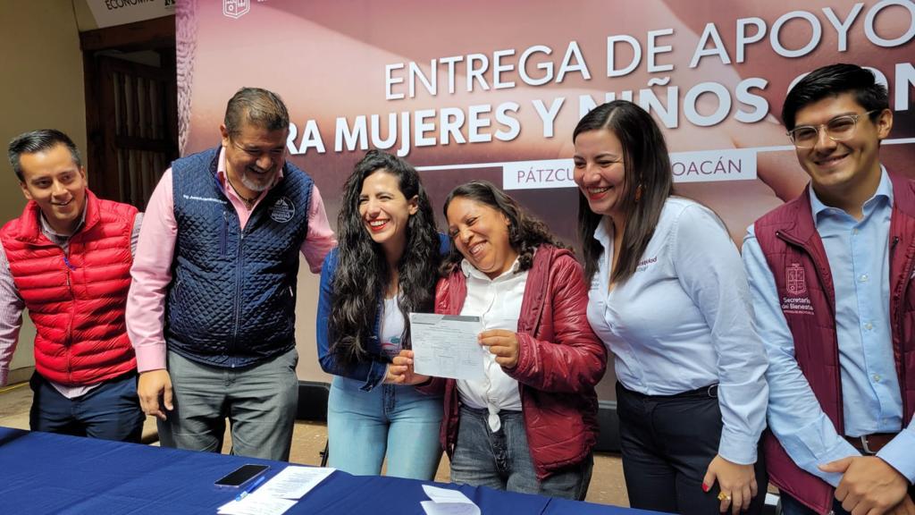 Apoyos para mujeres y menores con cáncer llegaron para quedarse: Bugarini.