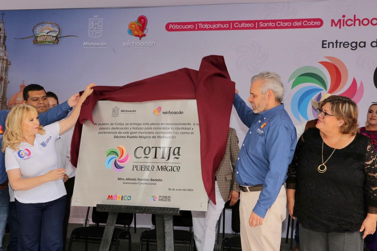 Anuncia Bedolla la ruta del Queso Cotija como producto turístico de la región.