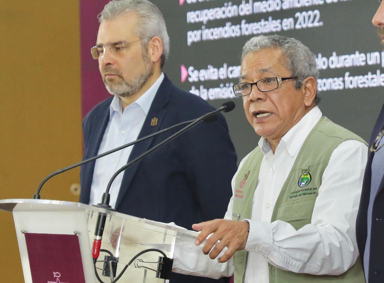 Llama Bedolla a seguir recomendaciones para reforestar después del 20 de julio.