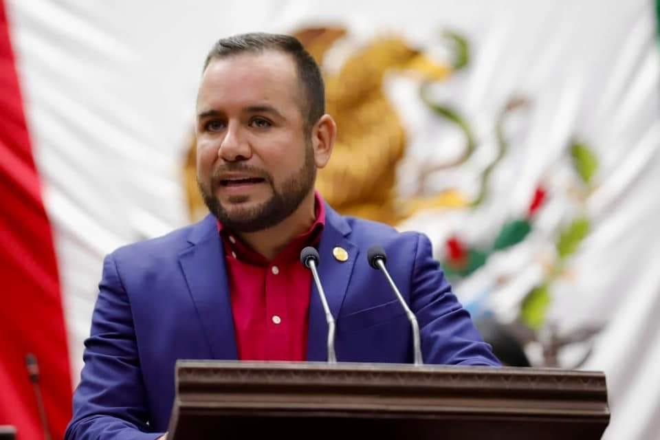 Impulsa Reyes Galindo iniciativa para frenar abusos de las corporaciones policiacas al utilizar la fuerza pública.