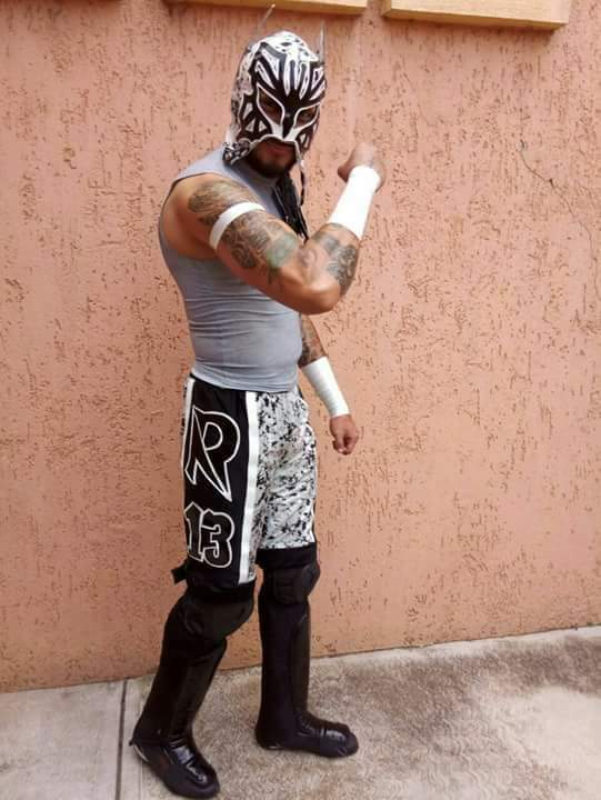 «La historia de Papillón: Un adiós necesario para un destacado luchador zitacuarense»