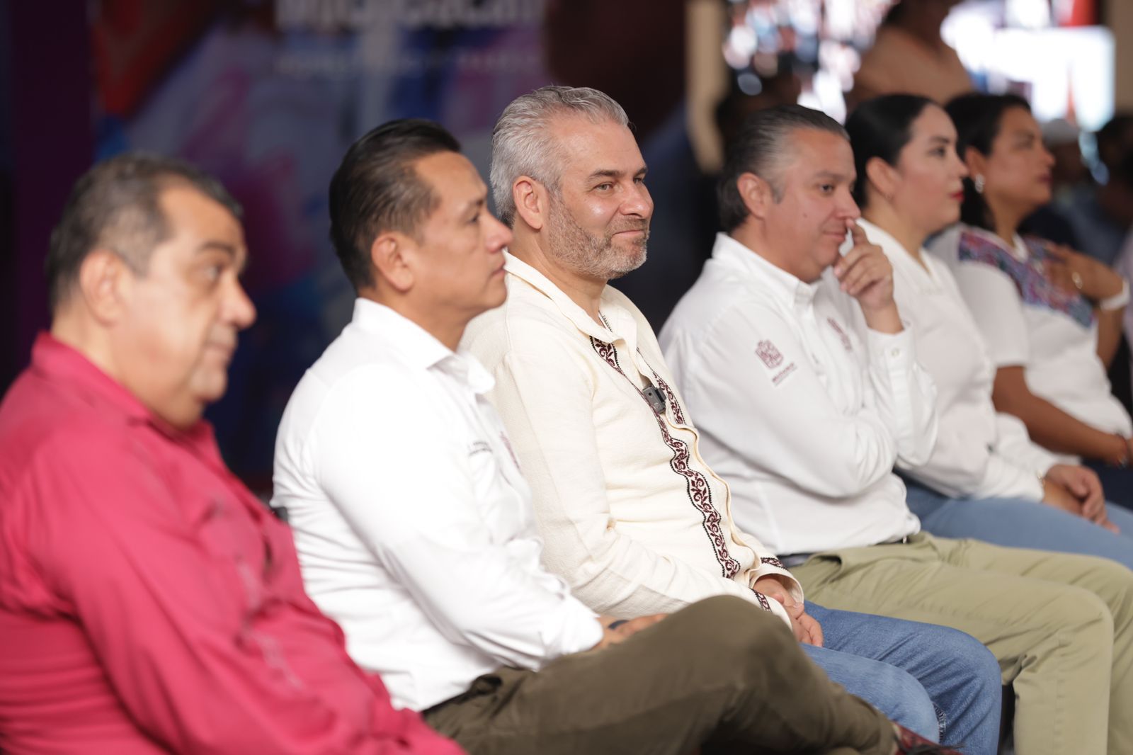 En Zitácuaro, Bedolla y Torres Piña clausuran foros de gobernabilidad.