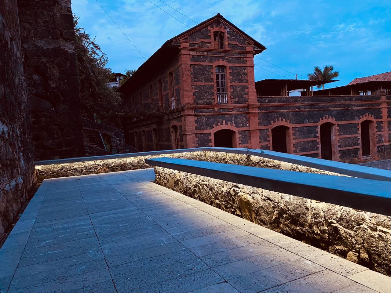 SCOP embellece el Centro Cultural Fábrica de San Pedro en Uruapan.
