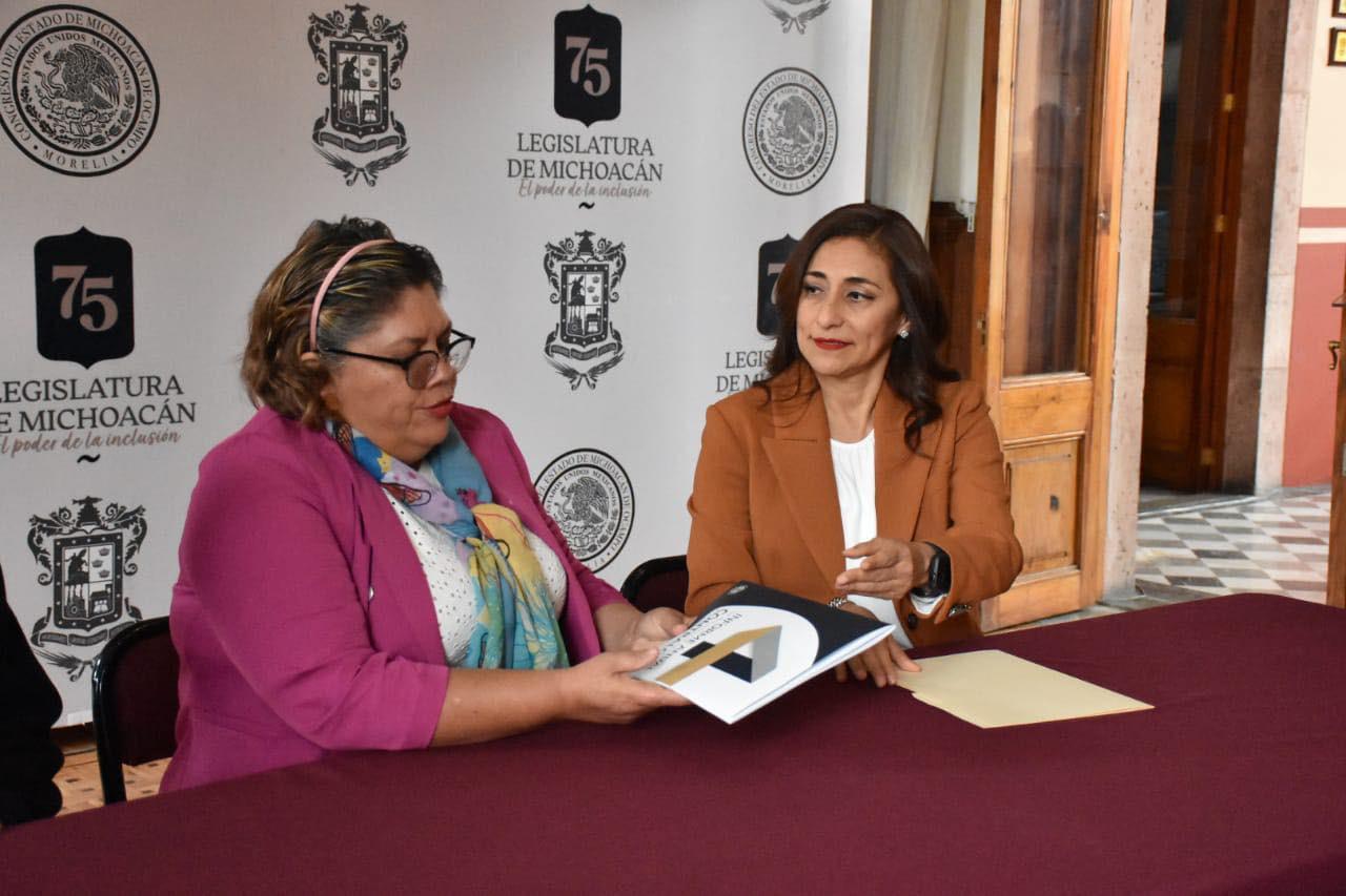 La transparencia y rendición de cuentas son vitales en la gestión pública, afirma Julieta García.