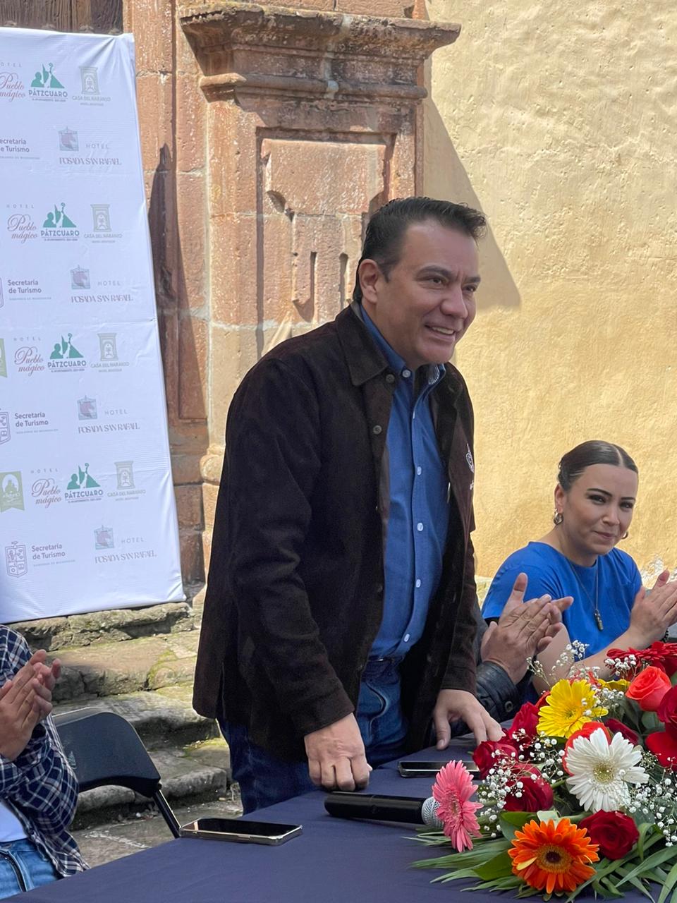 Este fin de semana el cielo de Pátzcuaro se ilumina con el Cantoya Fest.