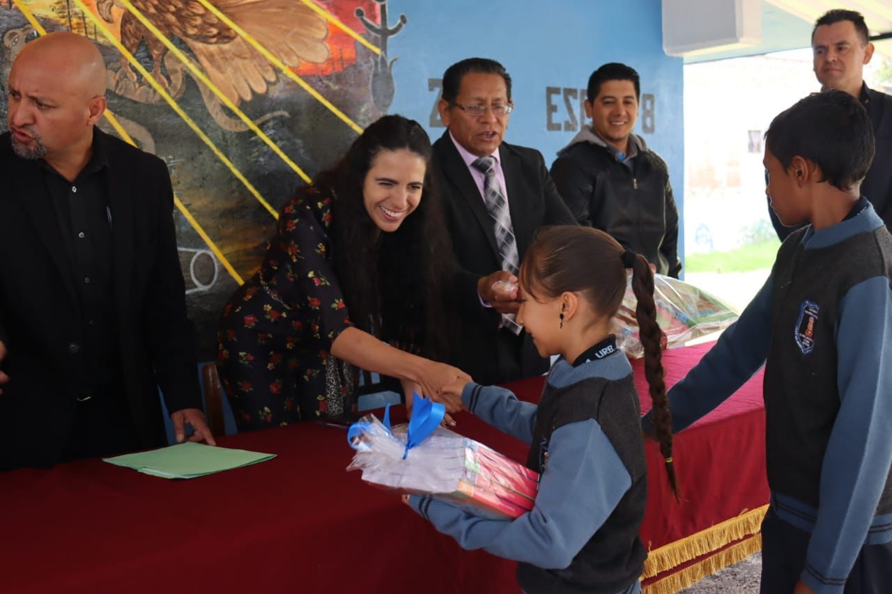 Nuevos libros de texto promueven un país más inclusivo: Bugarini