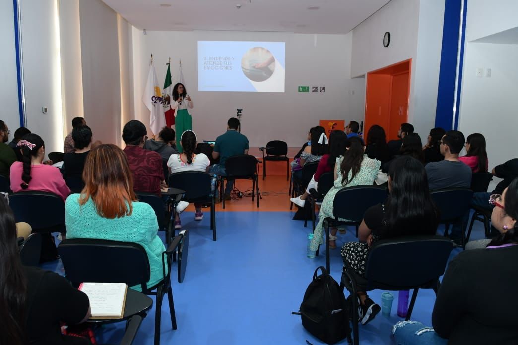 Sedeco capacita a personal del CRIT en estrategias de promoción