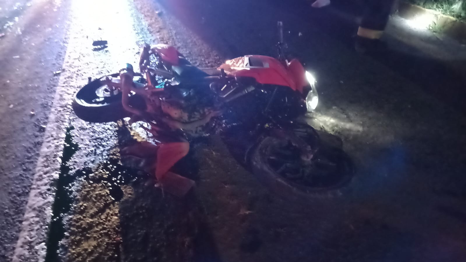 El conductor de una motocicleta perdió la vida al sufrir un accidente