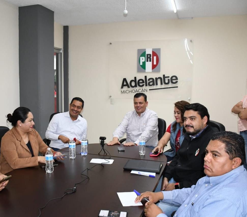 La decisión del PRI de respaldar a Xóchitl Gálvez no fue de una sola persona: Memo Valencia