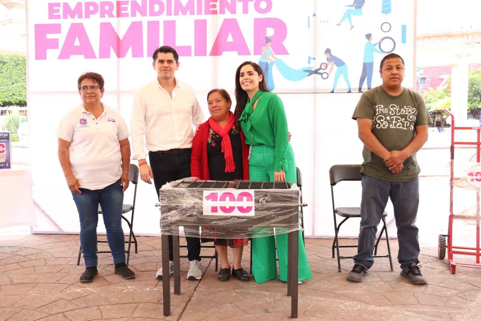 Alcanza Gobierno de Toño Ixtláhuac 300 apoyos a negocios familiares