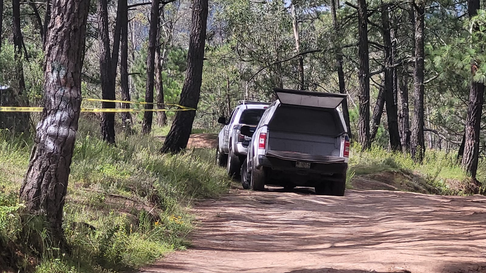 Localizan a un hombre muerto con huellas de violencia