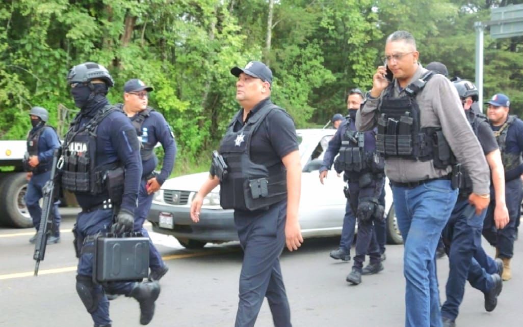 8 detenidos en bloqueos de la región Uruapan, hay libre tránsito en San Lorenzo y Capácuaro: SSP.