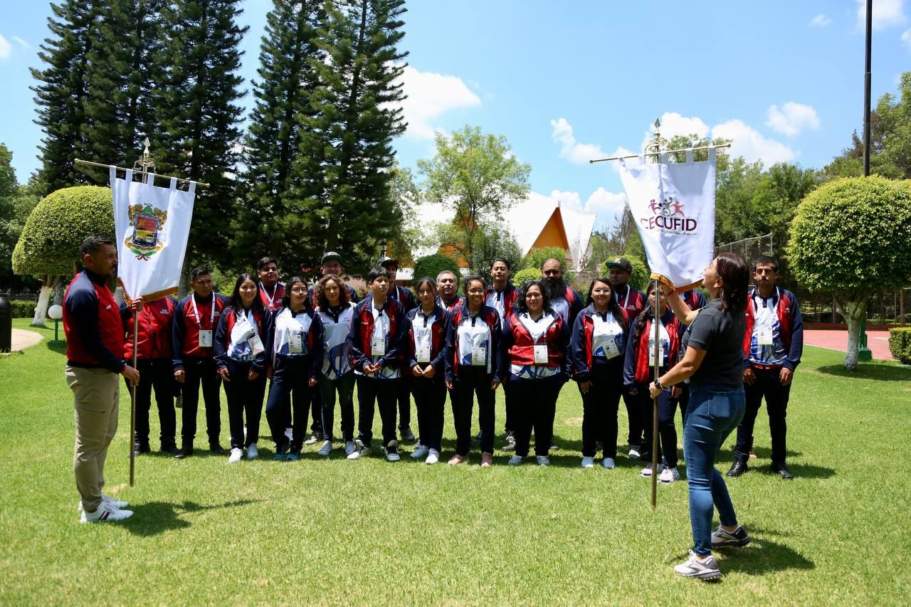 Abanderan a delegación michoacana que participará en Juegos Autóctonos.