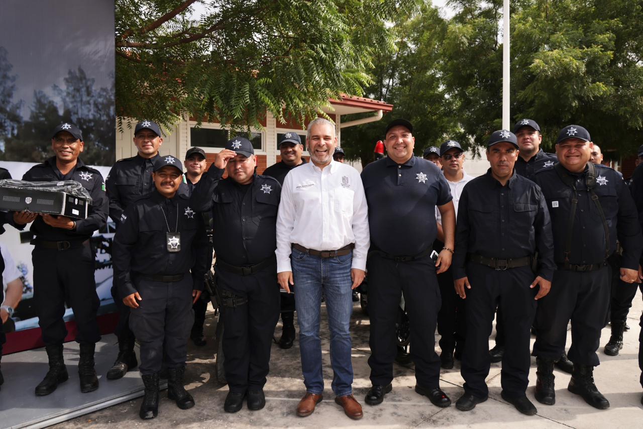 Nuestra Guardia Civil es la cara del gobierno para recuperar la confianza ciudadana: Bedolla.