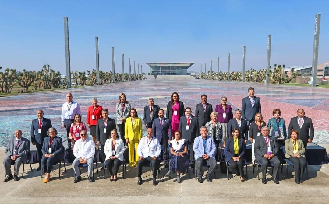 Michoacán se suma al acuerdo nacional para la entrega de libros en CONAEDU