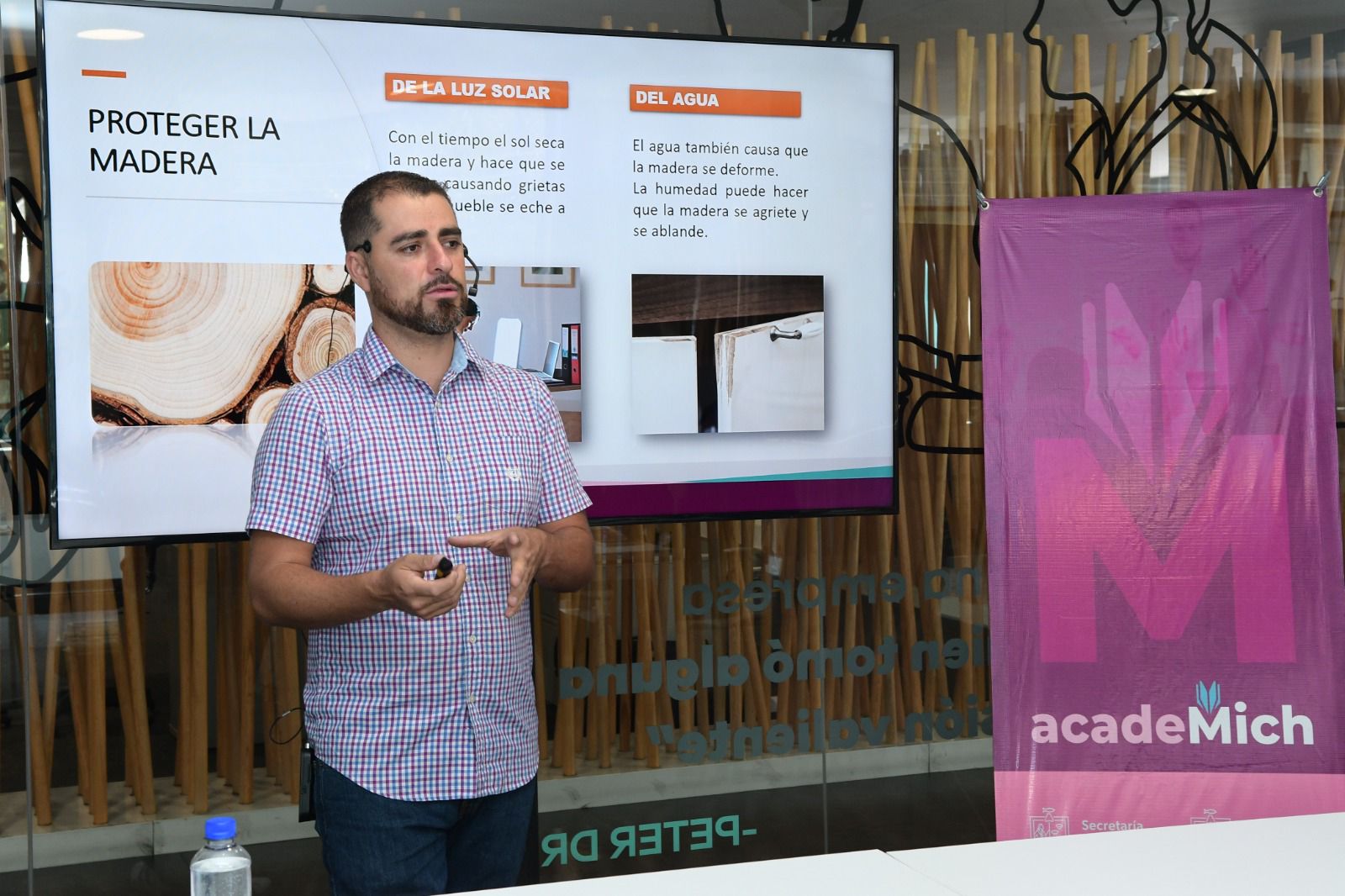 Capacita Sedeco a emprendedores en mantenimiento a mobiliario.