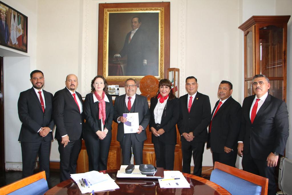 José Luis Téllez Marín rinde su Segundo Informe de Gobierno.