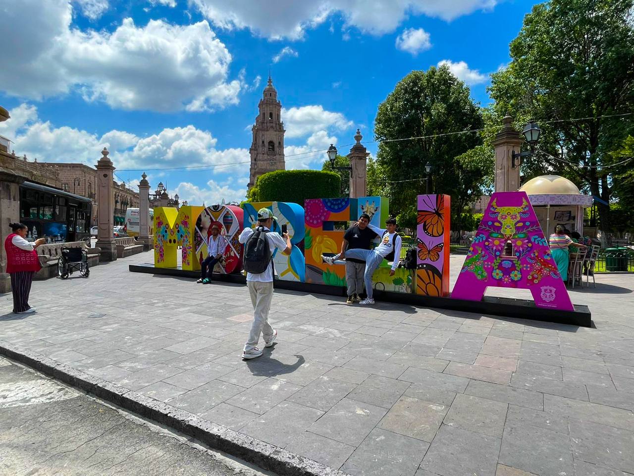 Morelia, destino seguro para los turistas: Embajada de EU.