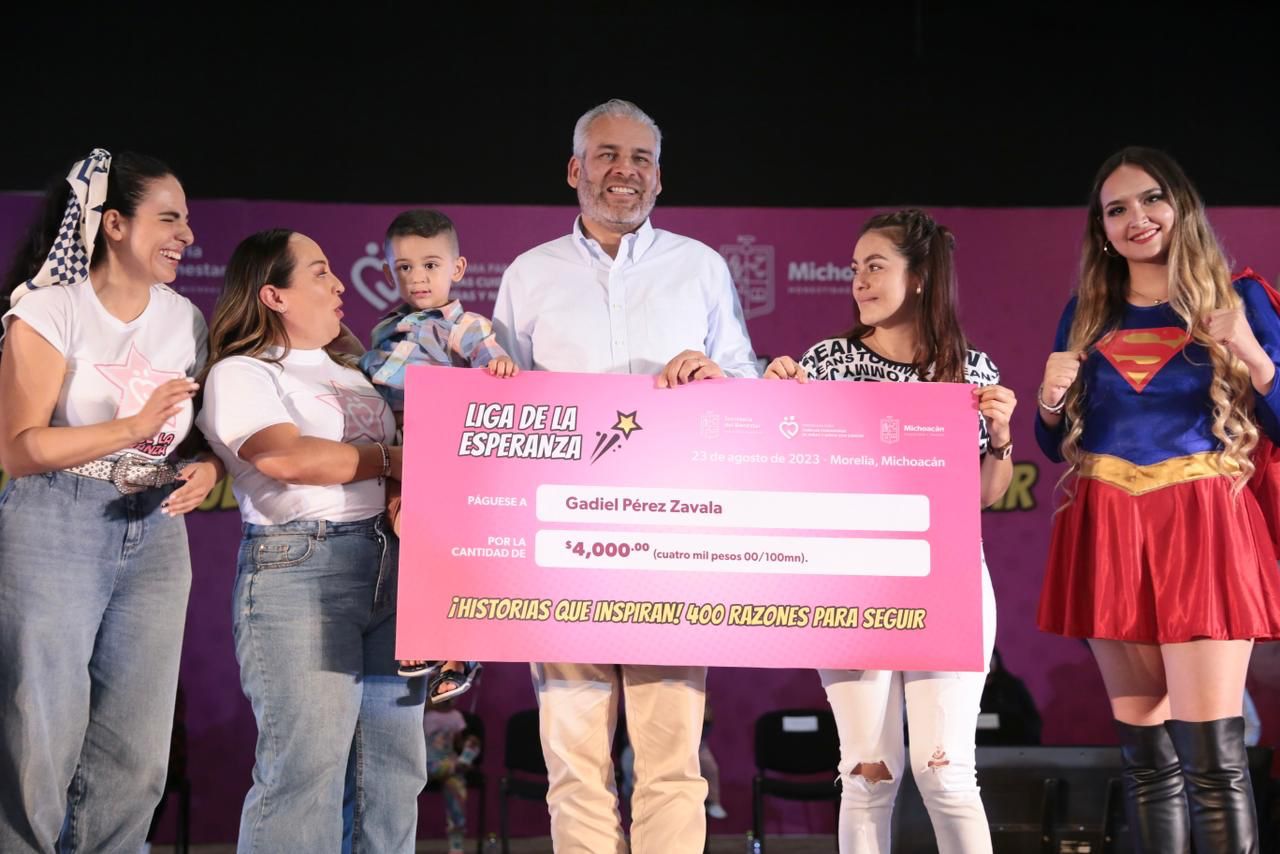 Niñas y niños con cáncer no están solos; 400 familias reciben apoyo para seguir: Bedolla.