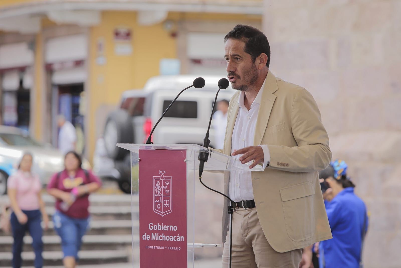 Ofertaron más de mil 500 vacantes para jóvenes en Feria del Empleo.