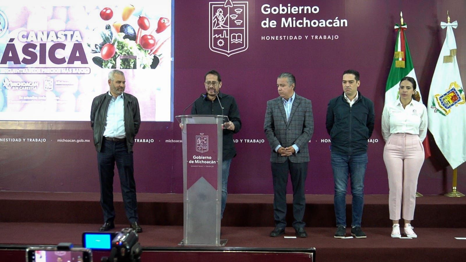 La canasta básica más económica se vende en Morelia en 943 pesos: Sedeco.