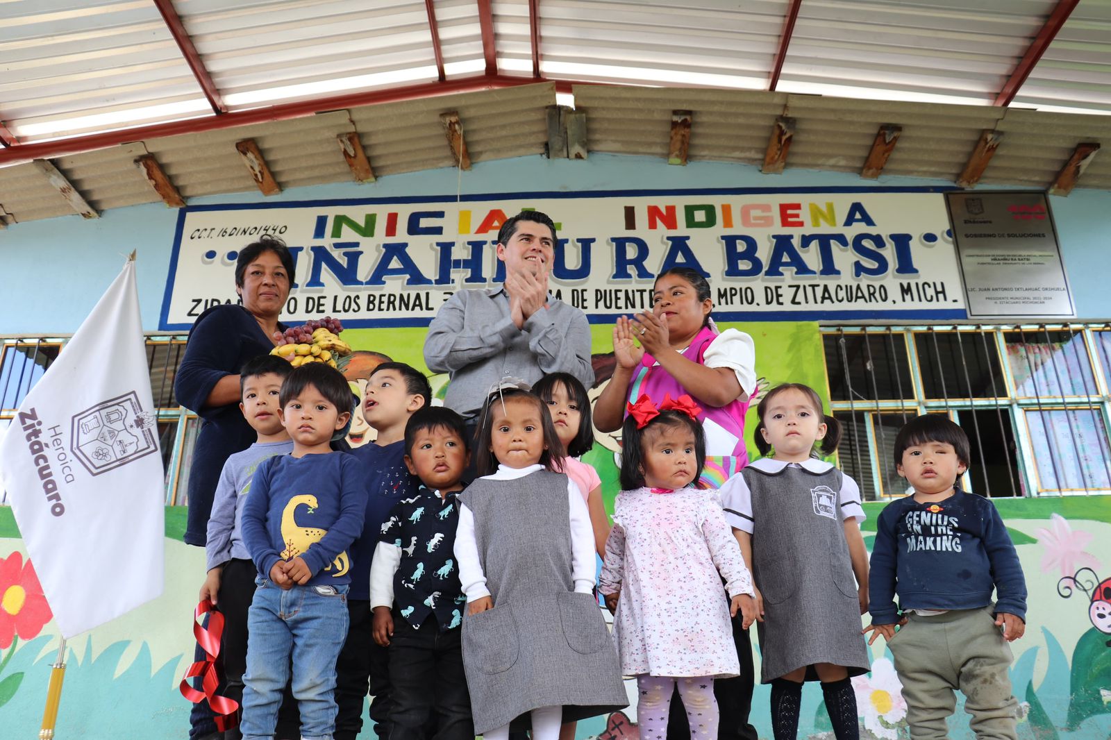 Más y mejor infraestructura educativa en comunidades, con el gobierno de Toño Ixtláhuac