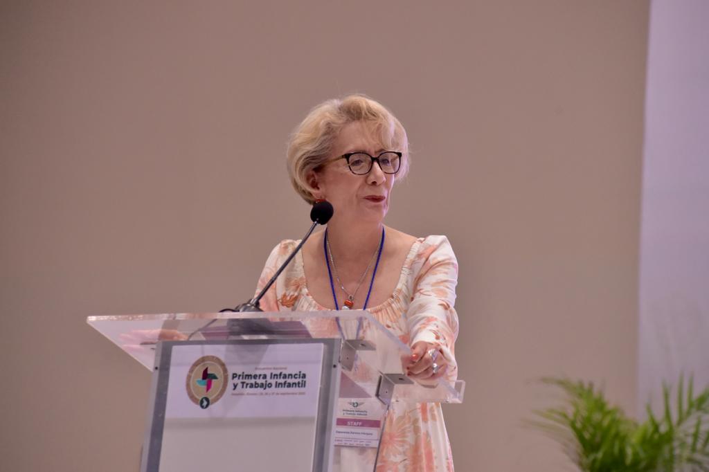 Presenta Michoacán programa de estancias infantiles Nidos en encuentro nacional